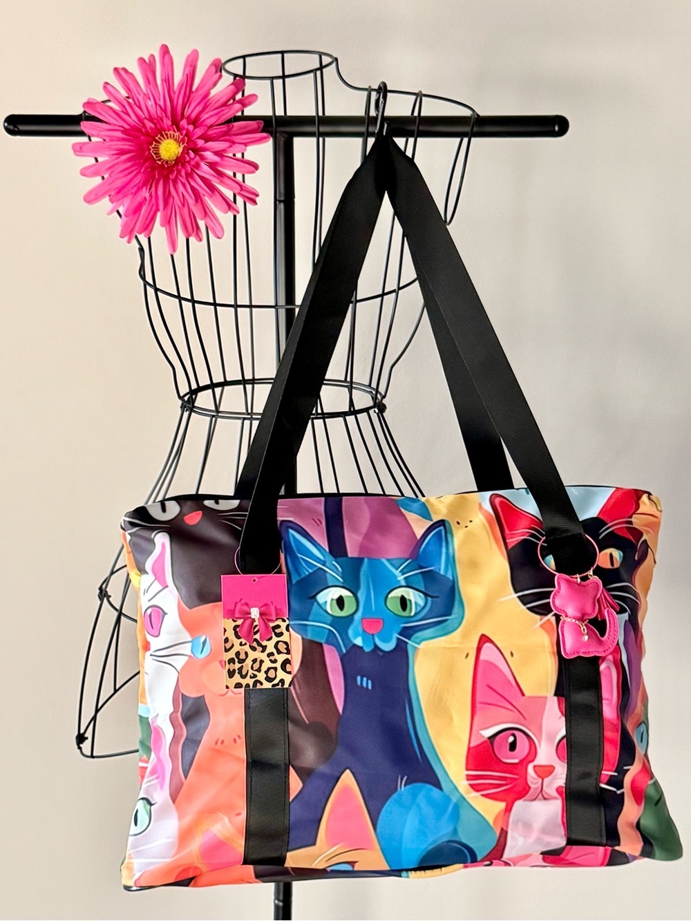 New Colorful Cats Purse Tote Duffel Overnight Bag w/ Pink Cat Charm - 18” x 13”.